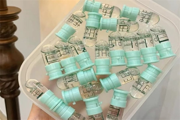 化妆品次抛产品